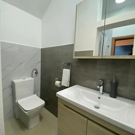 Viridian Three Accommodation, 2 * Valjevo
