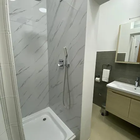 Apartament Viridian Three Accommodation, 2 *