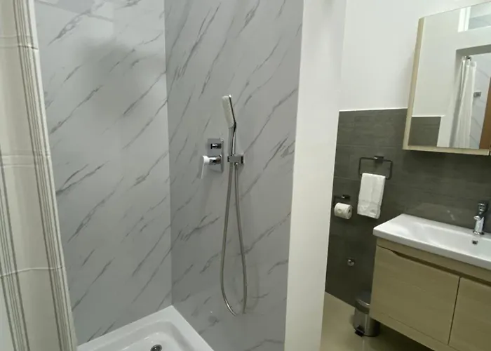 Apartamento Viridian Three Accommodation, 2 *